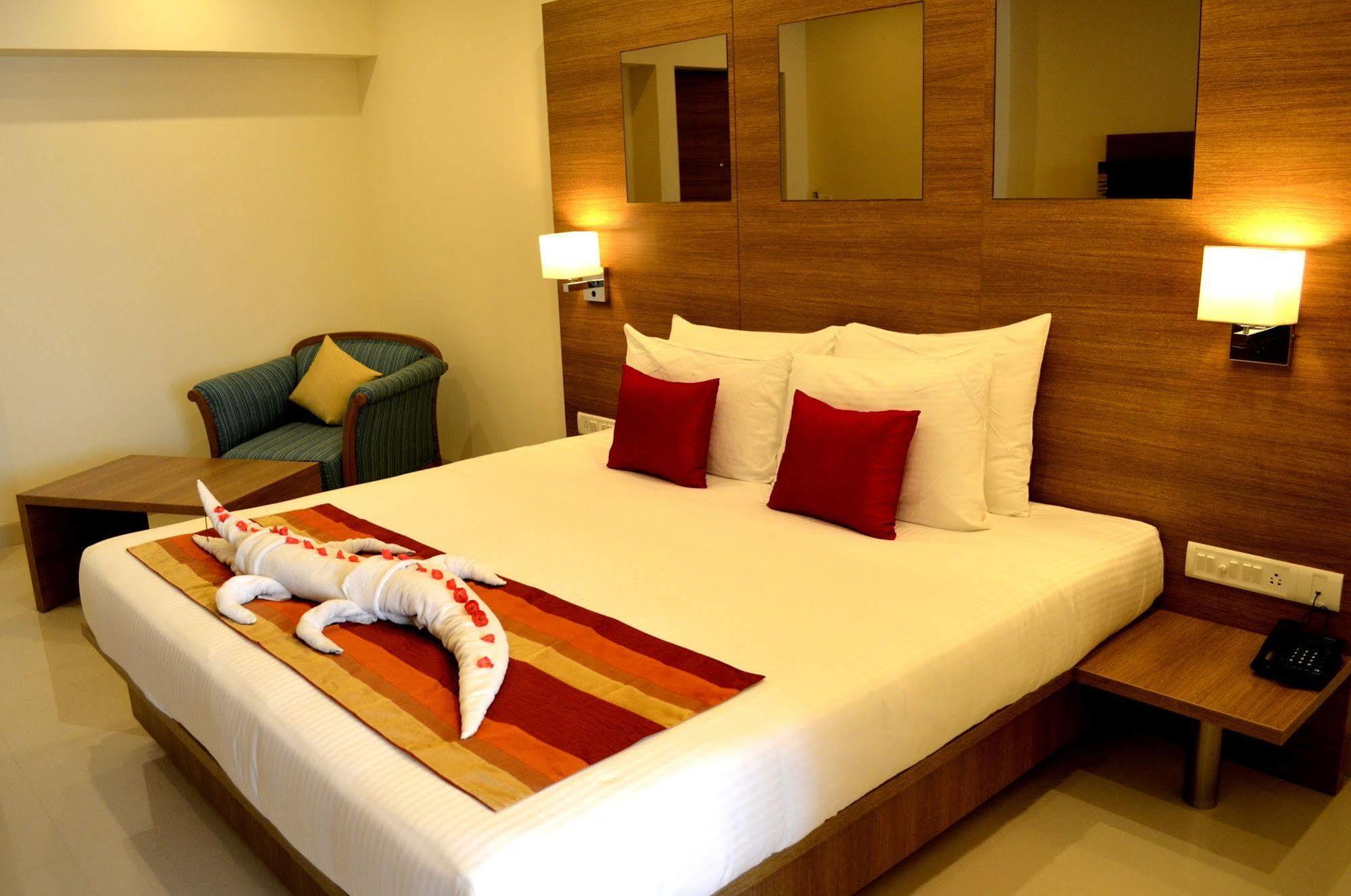 Regency Tiruttani By Grt Hotels Thiruttani Exterior foto